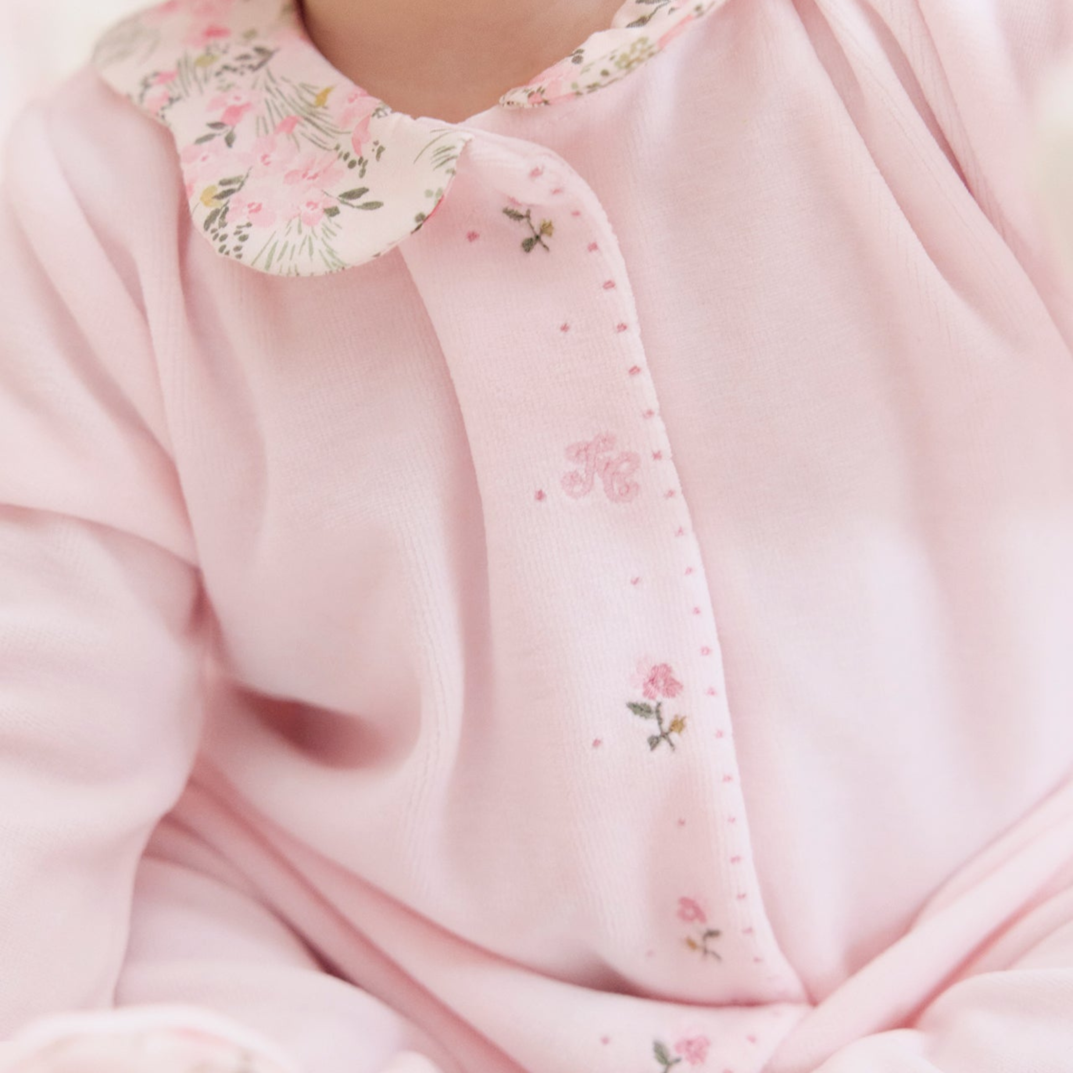 Βρεφικό φορμάκι βελούδο ροζ