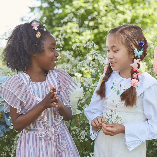 Girls necklace Daisies