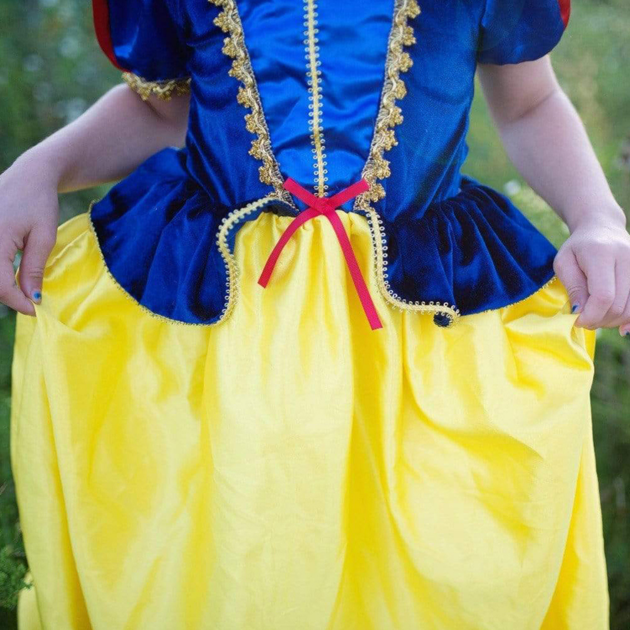 Children's Snow White Halloween costume