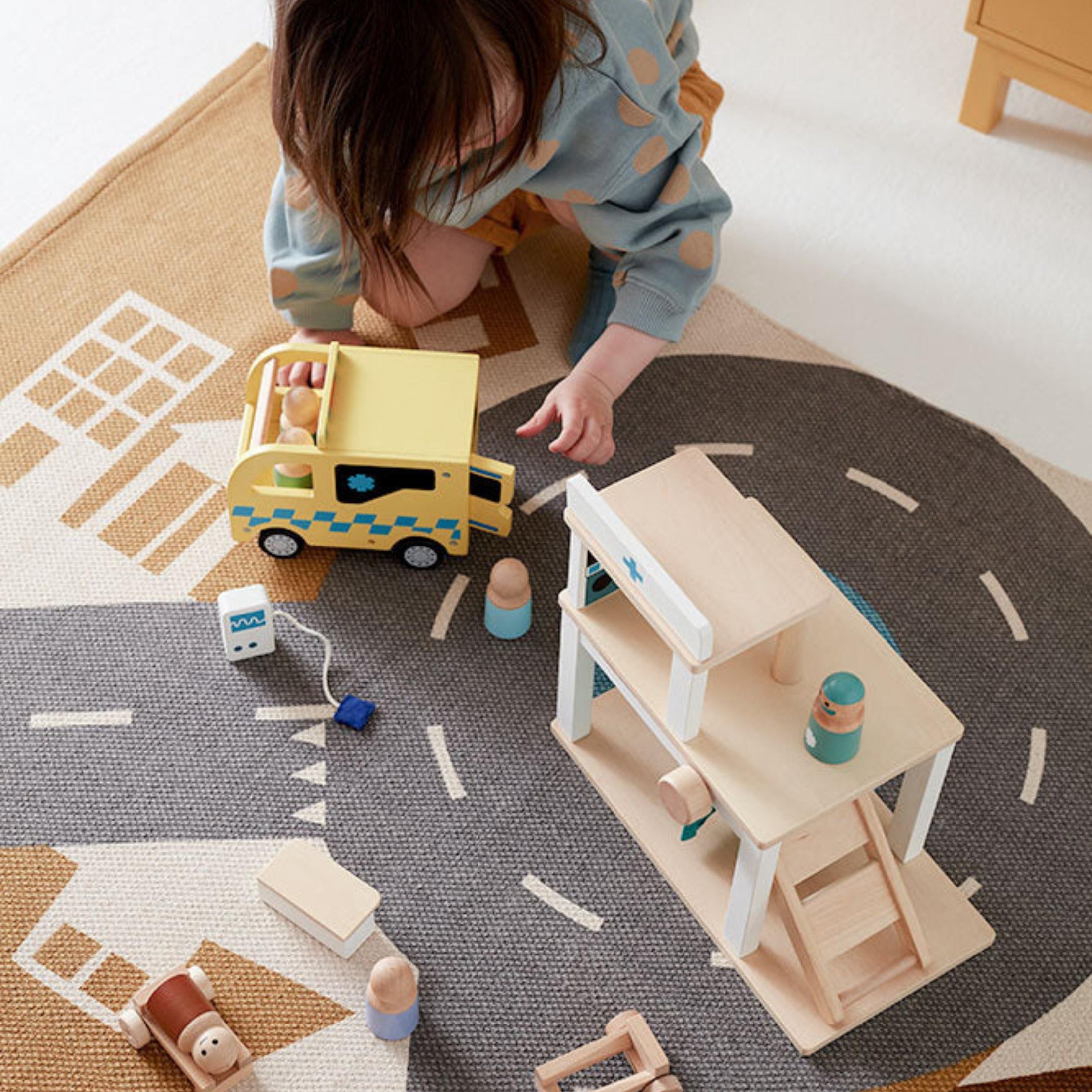 Παιδικό ξύλινο παιχνίδι ασθενοφόρο AIDEN