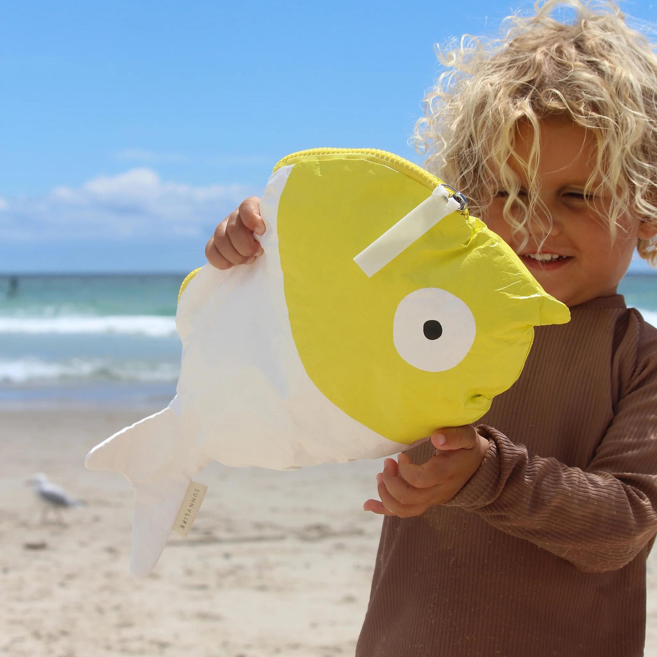 Παιδική τσάντα αδιάβροχη Finn the Fish SUNNYLiFE