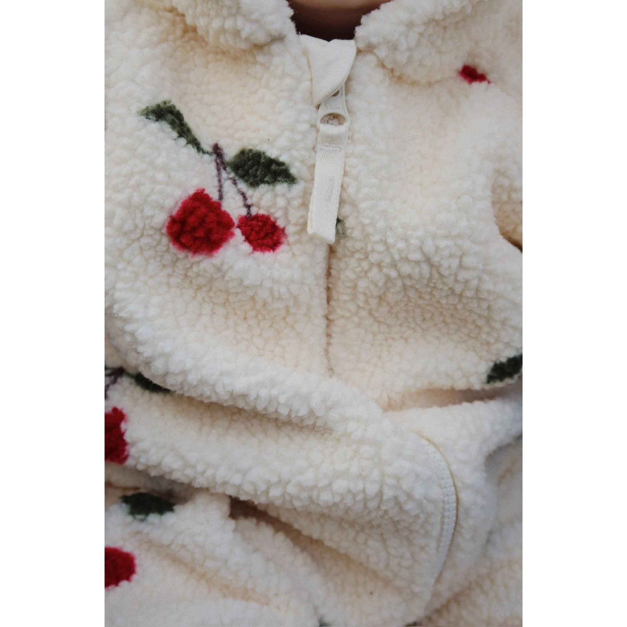 Βρεφικό φορμάκι fleece με σχέδιο Κεράσια