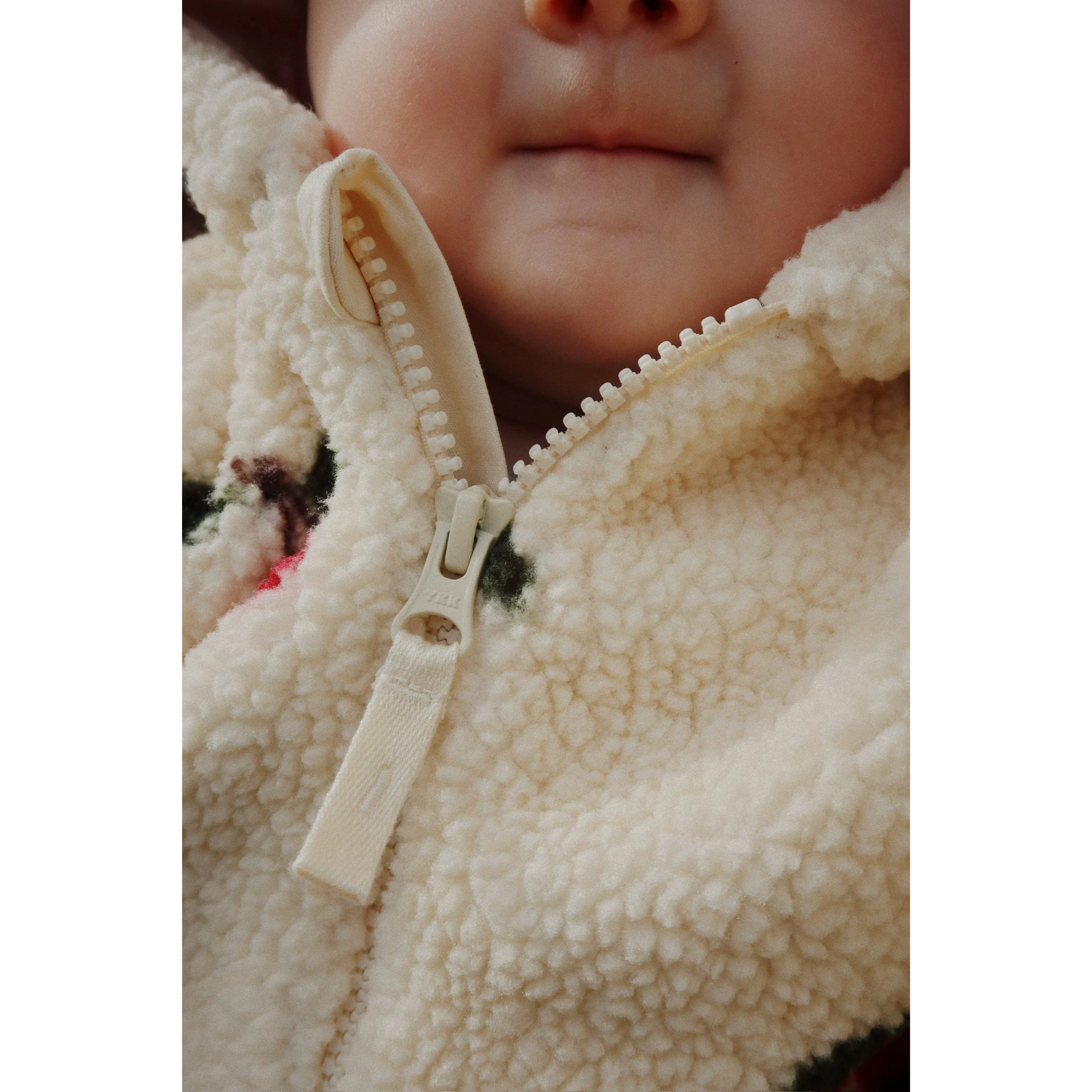 Βρεφικό φορμάκι fleece με σχέδιο Κεράσια