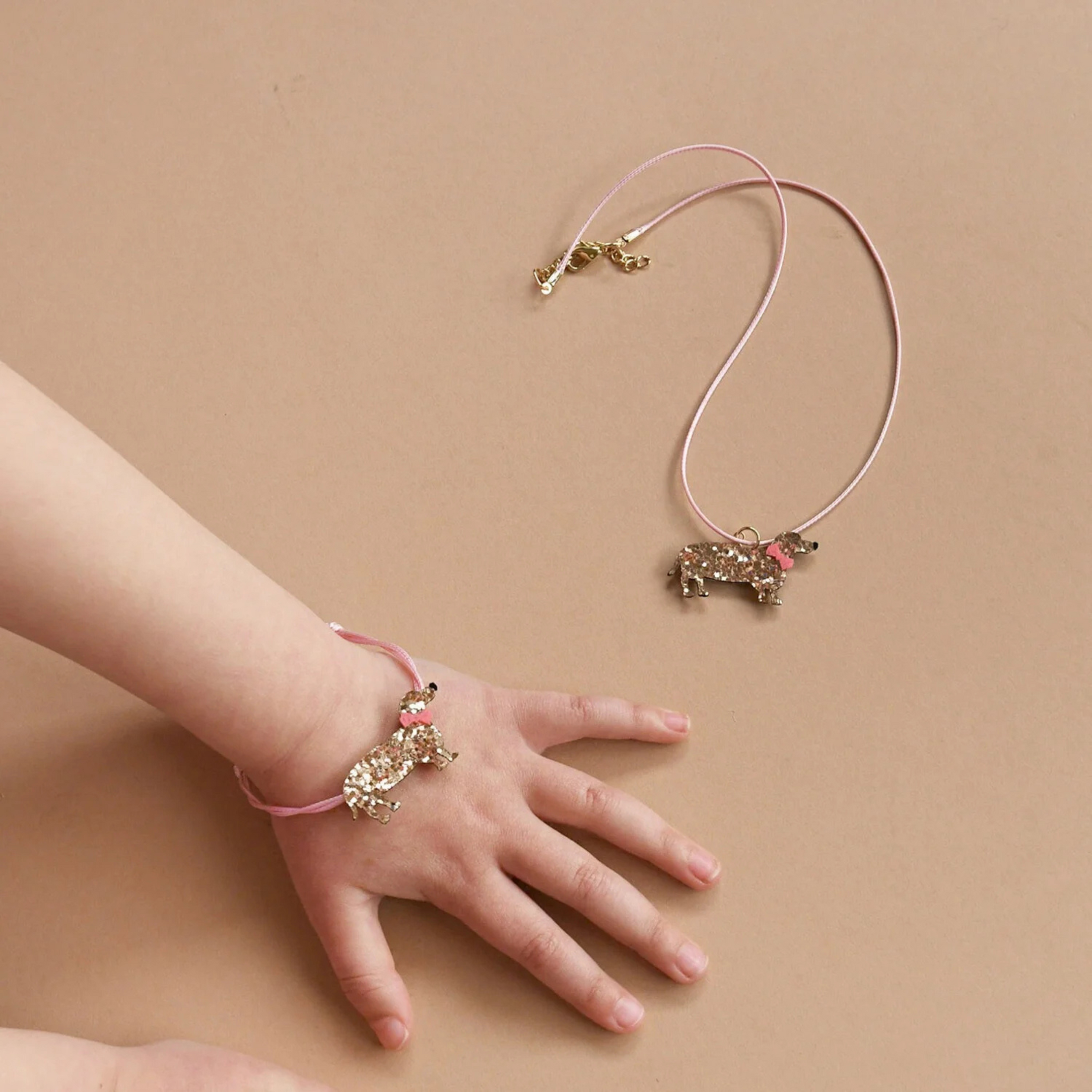 Παιδικό σετ μαλλιών και κοσμημάτων Sausage Dog Hair & Jewellery