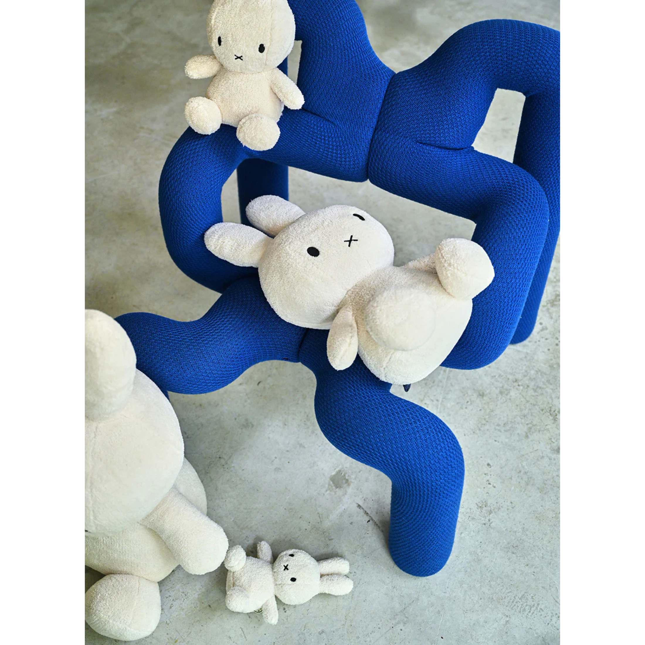 Παιδικό υφασμάτινο κουκλάκι Miffy Terry Cream - 23 cm - 9''