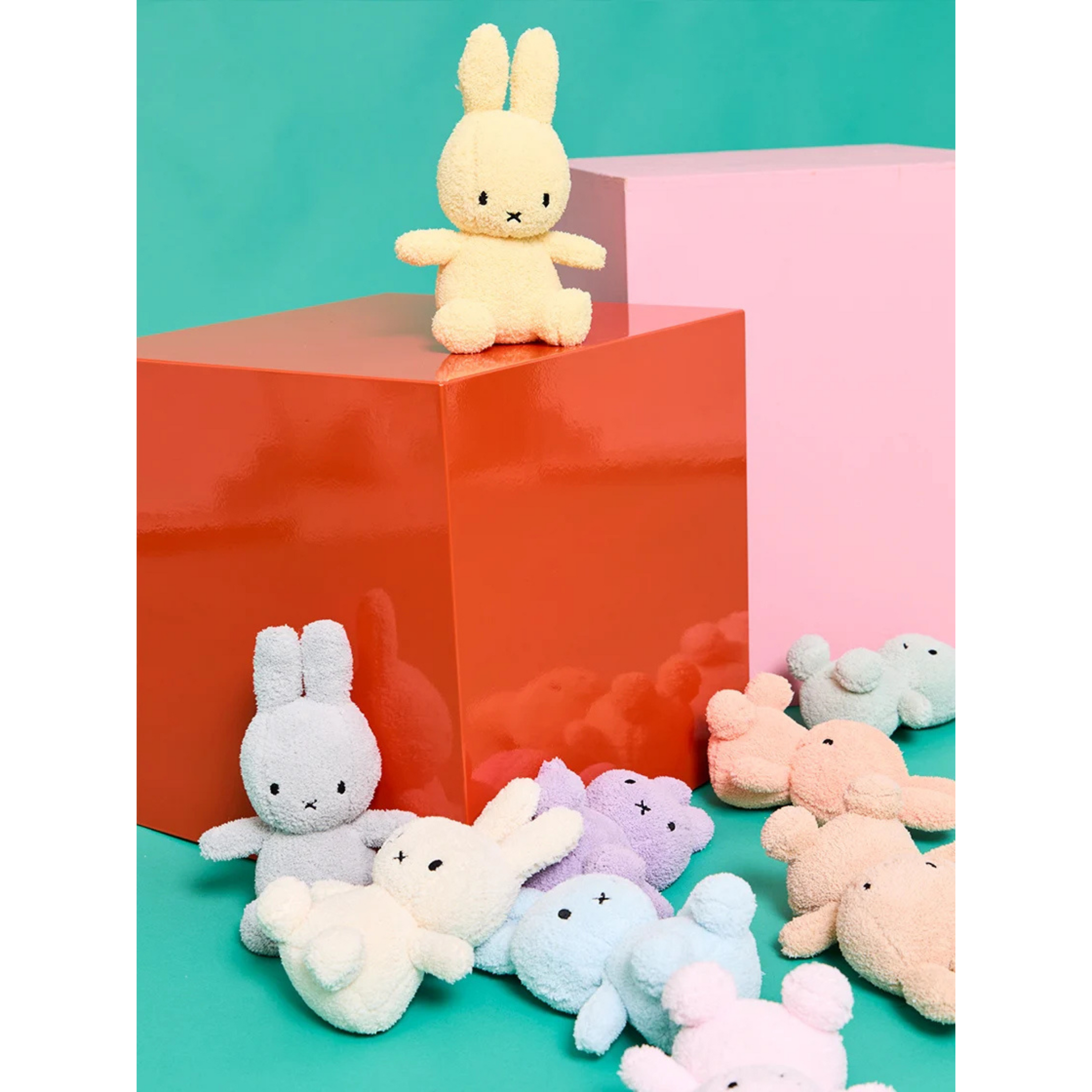 Παιδικό υφασμάτινο κουκλάκι Miffy Terry Cream - 23 cm - 9''