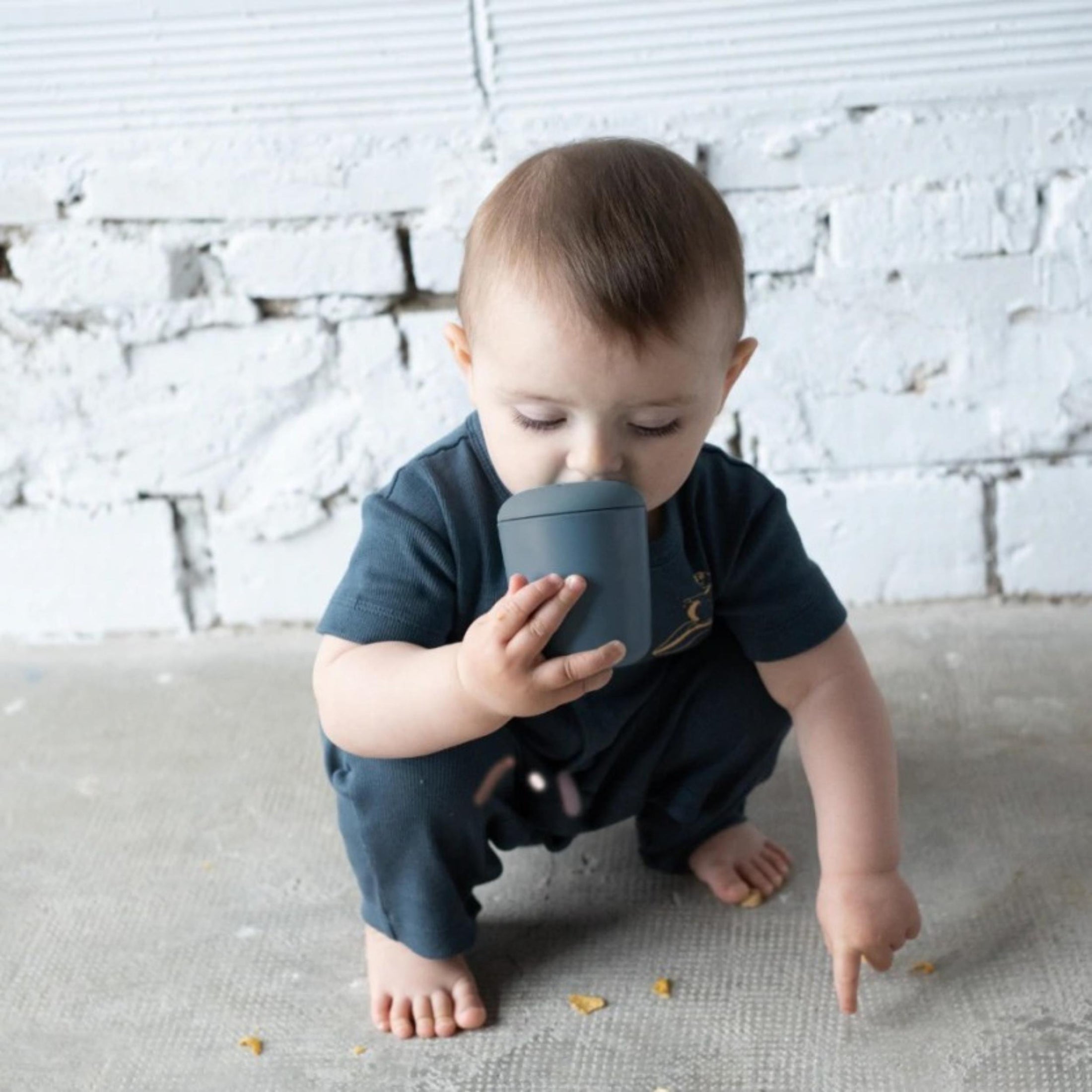Βρεφικό ποτηράκι με καπάκι σιλικόνης Blue Abyss