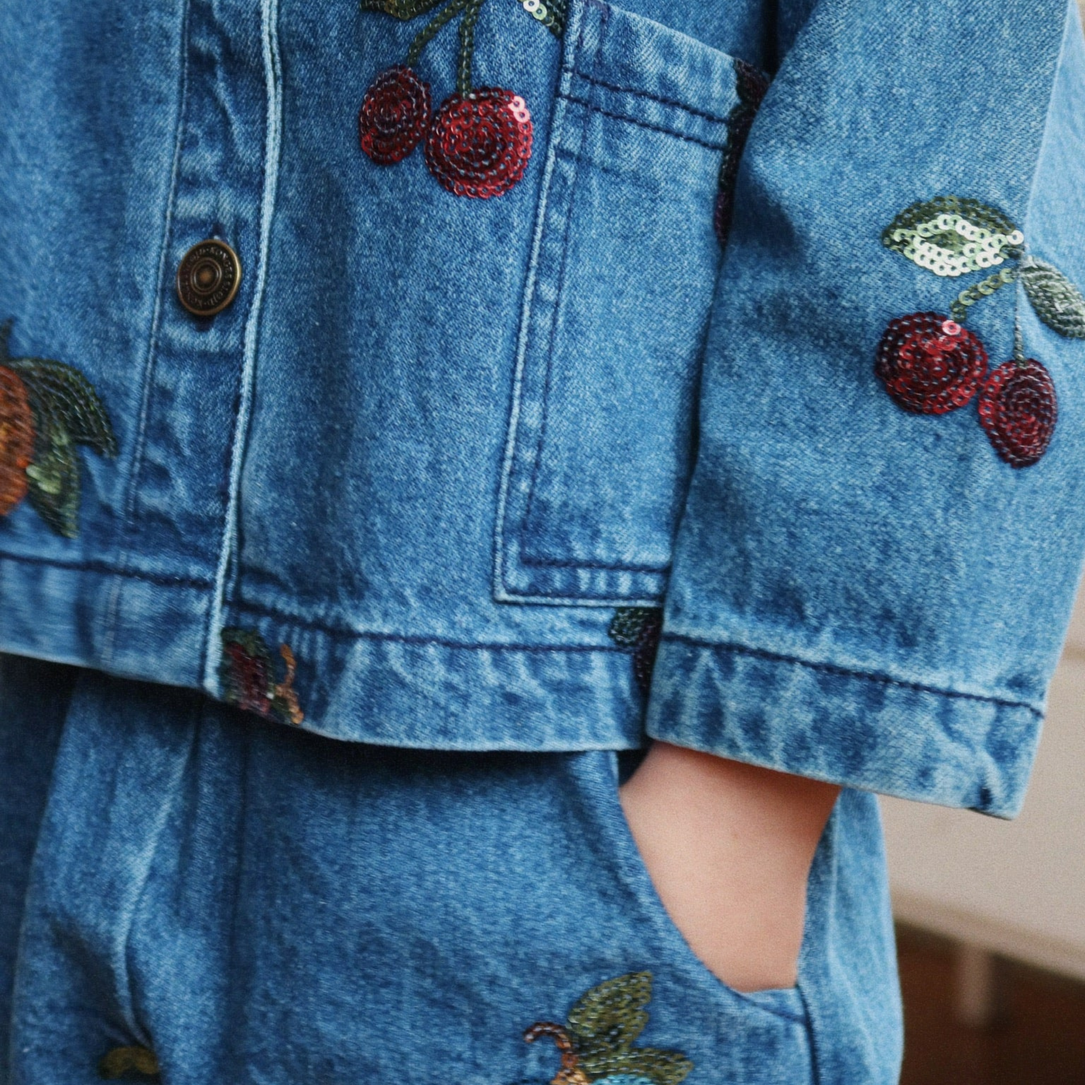Παιδικό πουκάμισο denim με παγιέτες σχέδιο φρούτων