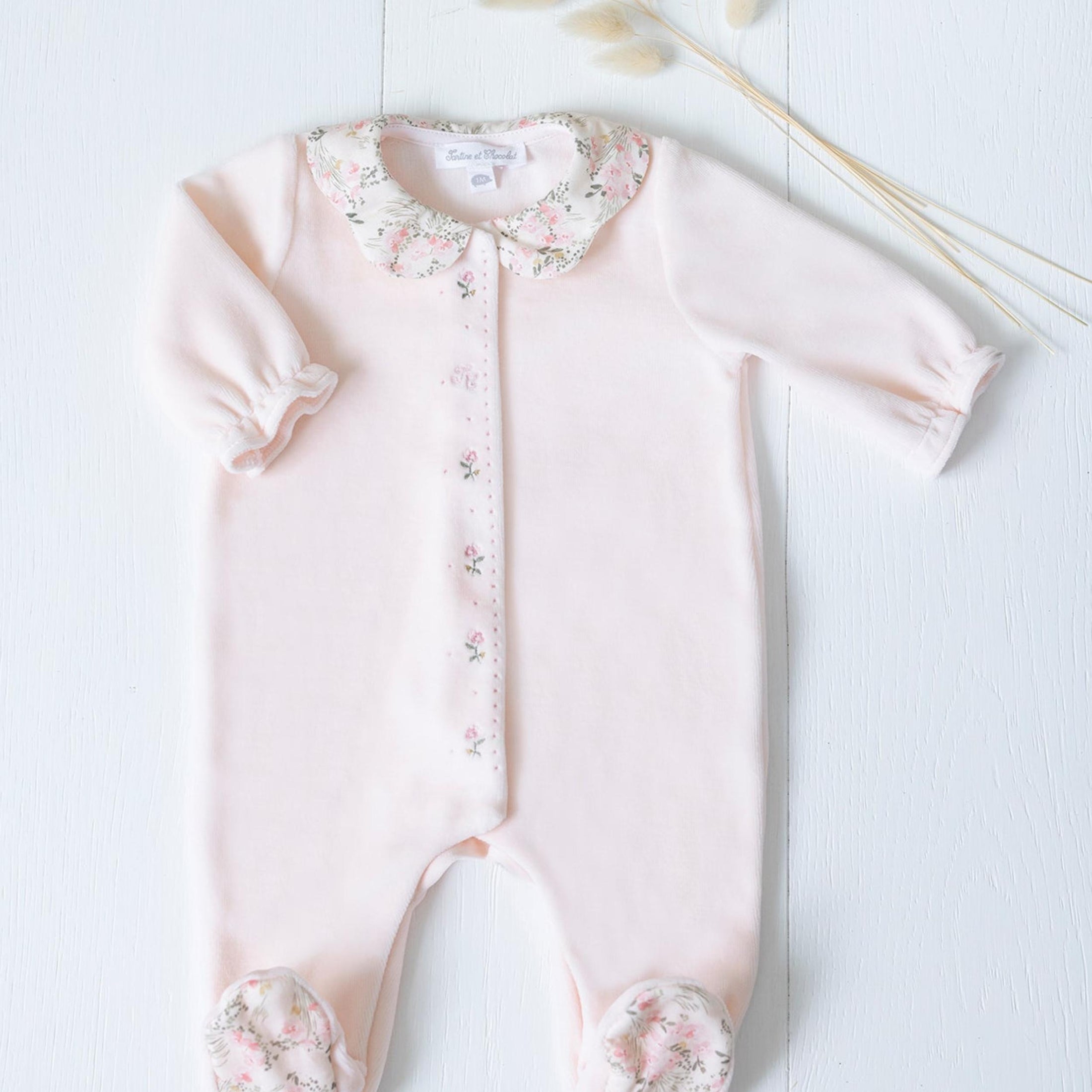 Βρεφικό φορμάκι βελούδο ροζ