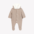 Φορτώστε την εικόνα στον προβολέα γκαλερί, Βρεφικό πλεκτό ολόσωμο φορμάκι μπεζ
