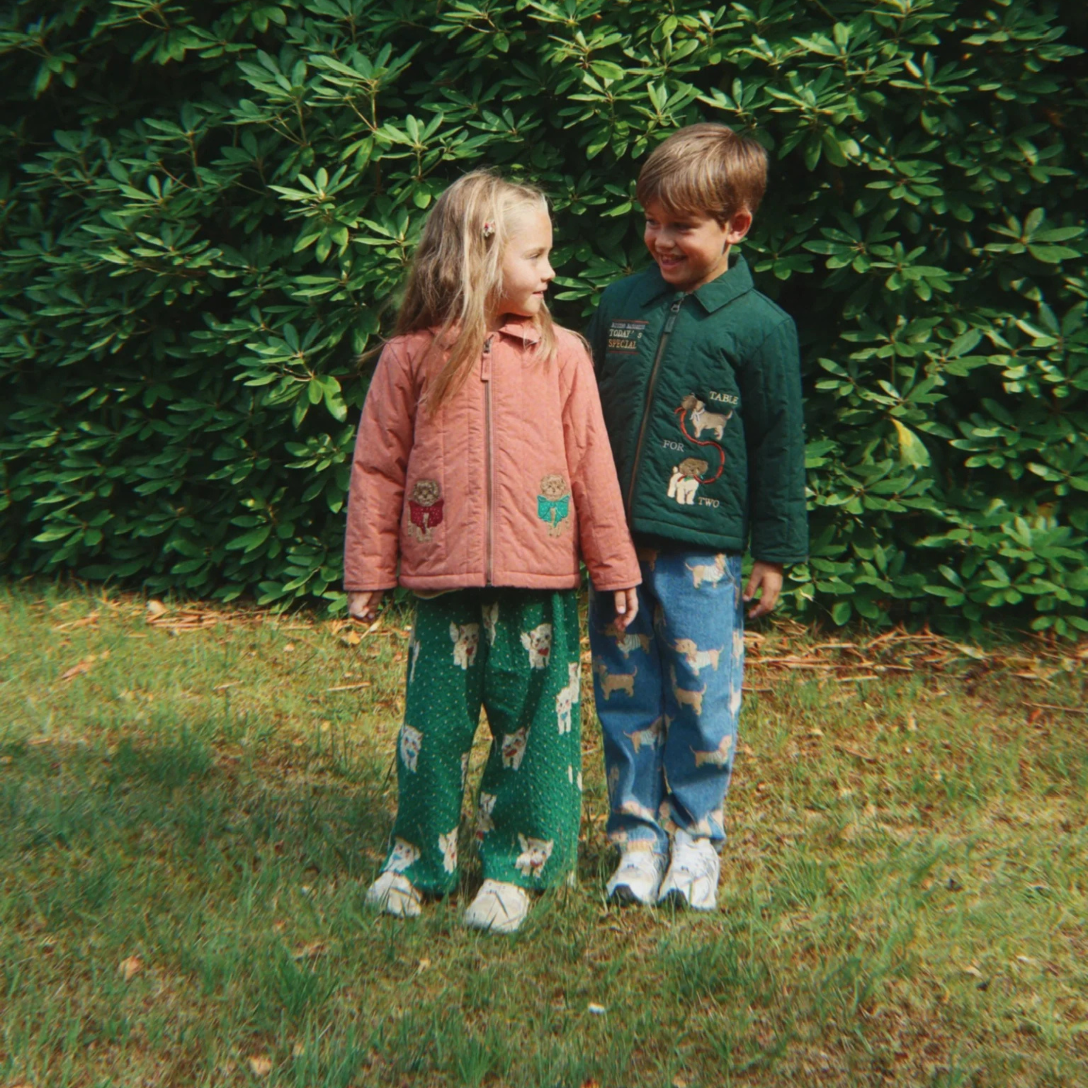 Παιδικό μπουφάν bomber canyon rose Σκυλάκια Konges Slojd