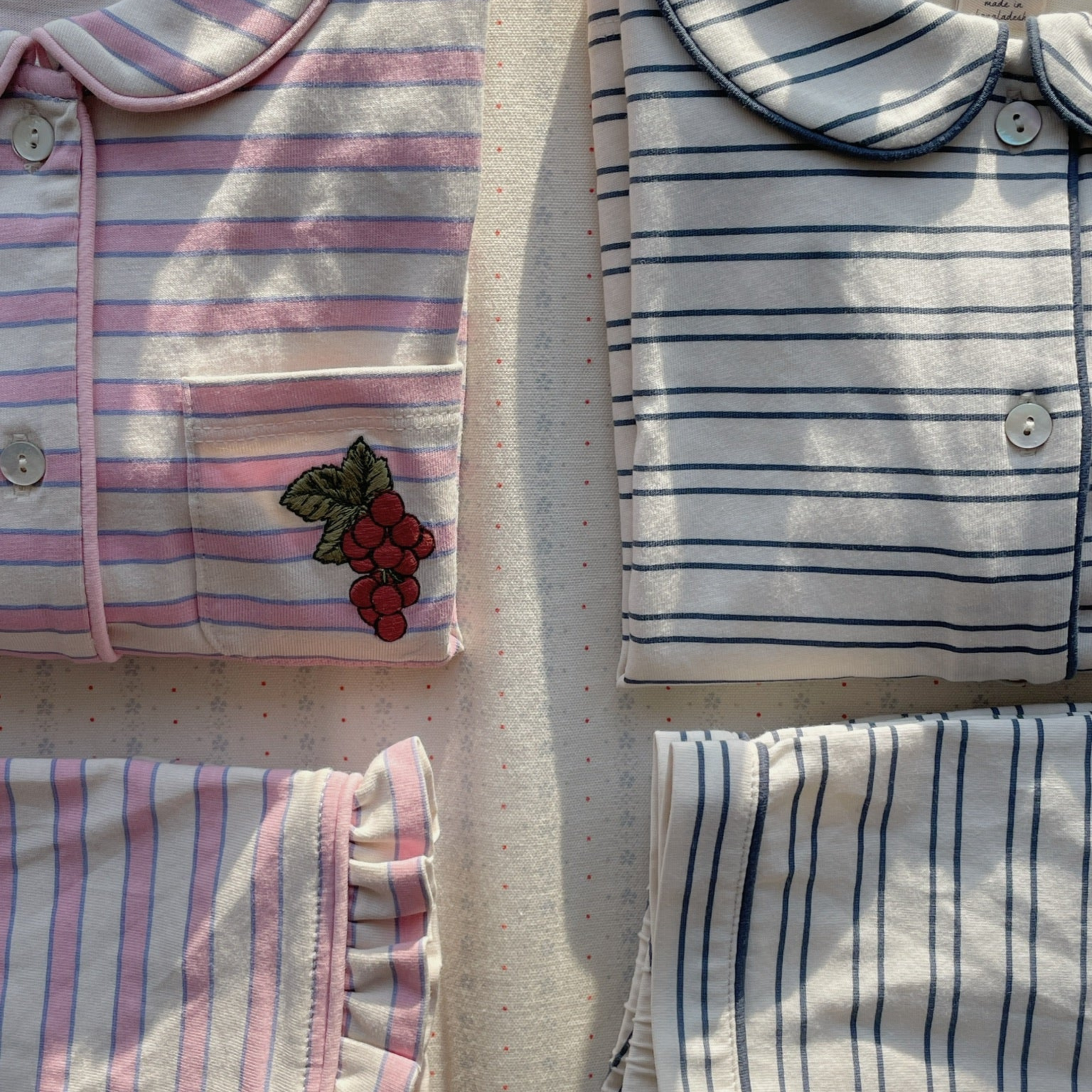 Παιδική πιτζάμα με ρίγες από βαμβάκι Konges Slojd