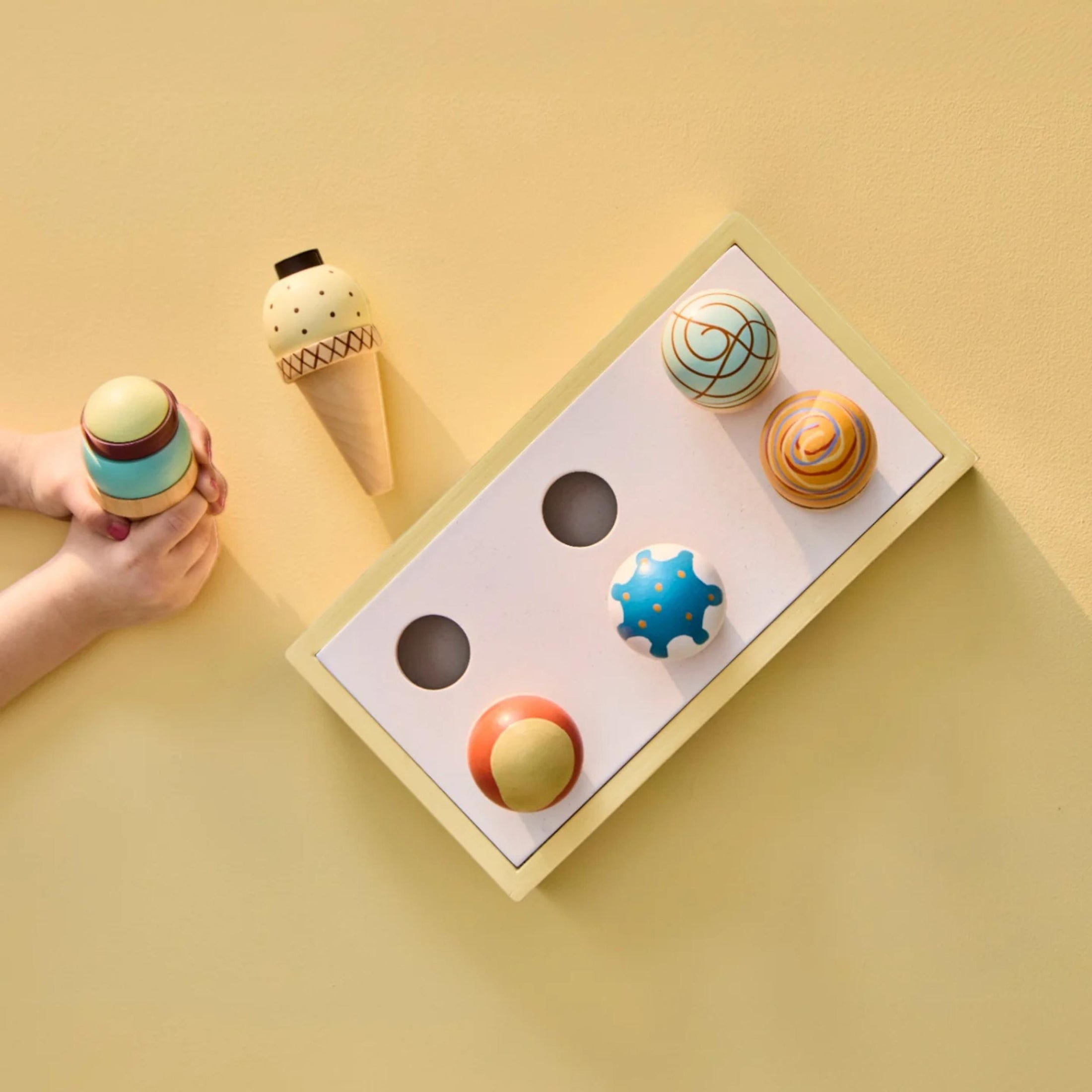 Παιδικό ξύλινο παιχνίδι με παγωτά KID'S HUB Kid's Concept