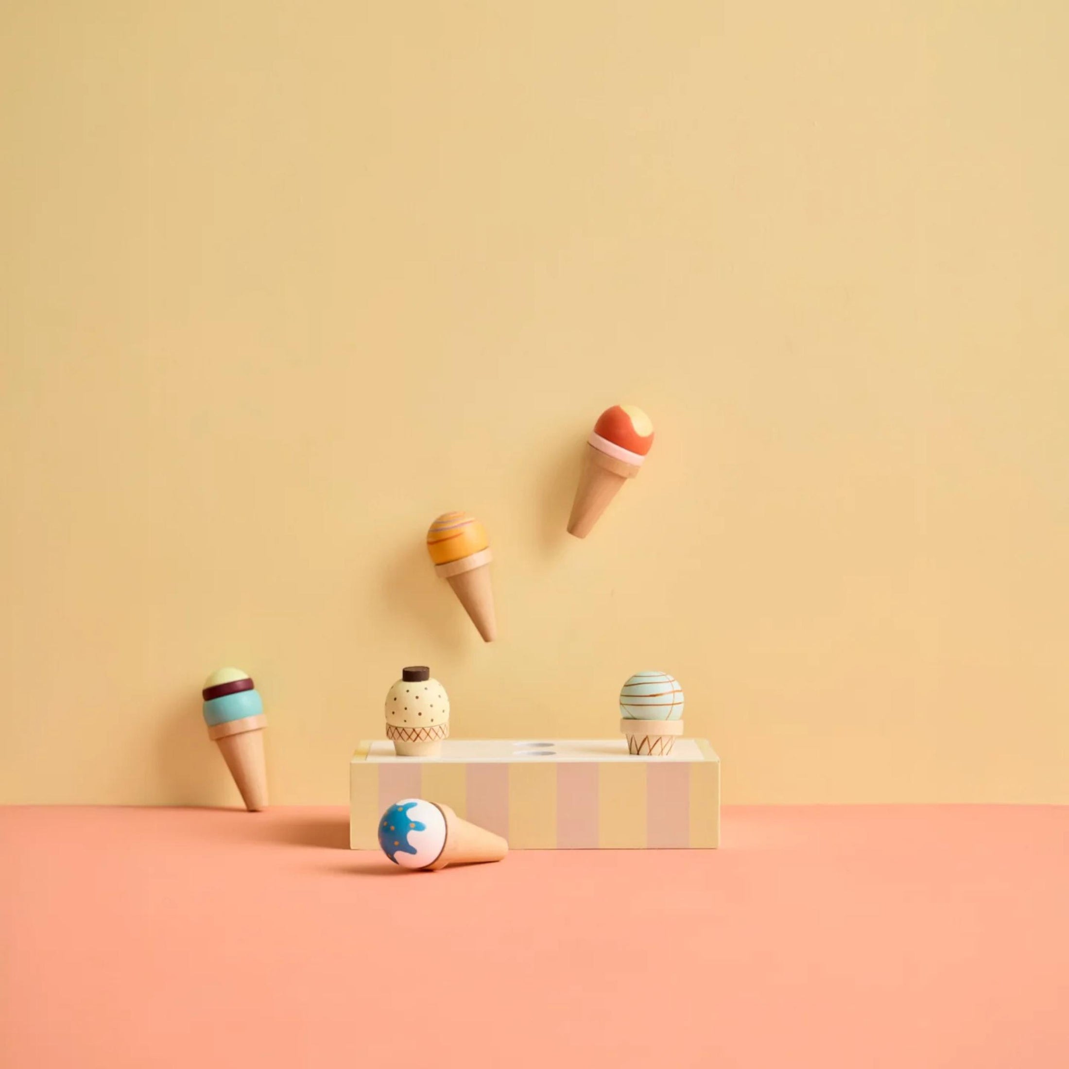 Παιδικό ξύλινο παιχνίδι με παγωτά KID'S HUB Kid's Concept