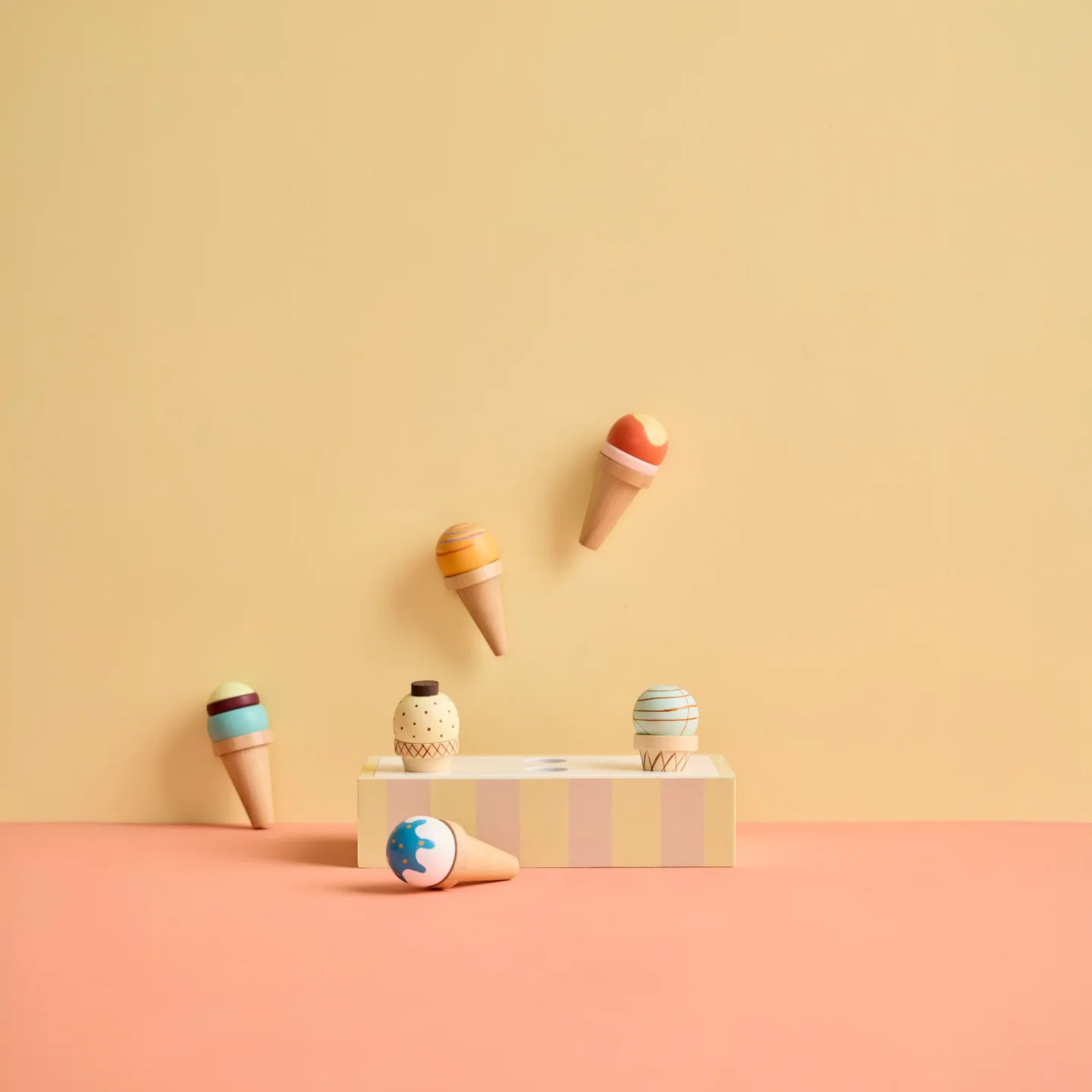 Παιδικό ξύλινο παιχνίδι με παγωτά KID'S HUB Kid's Concept