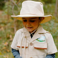 Φορτώστε την εικόνα στον προβολέα γκαλερί, Παιδική αποκριάτικη στολή Εξερευνητής με αξεσουάρ Great Pretenders
