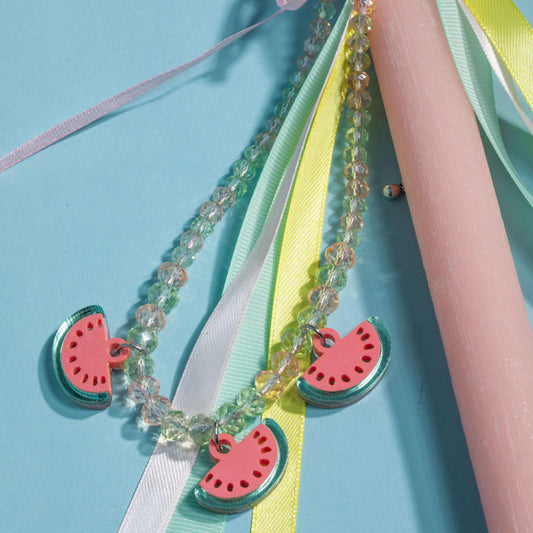 Παιδική πασχαλινή ροζ λαμπάδα με κολιέ Καρπούζια Perle d'Azur x Mini Cools