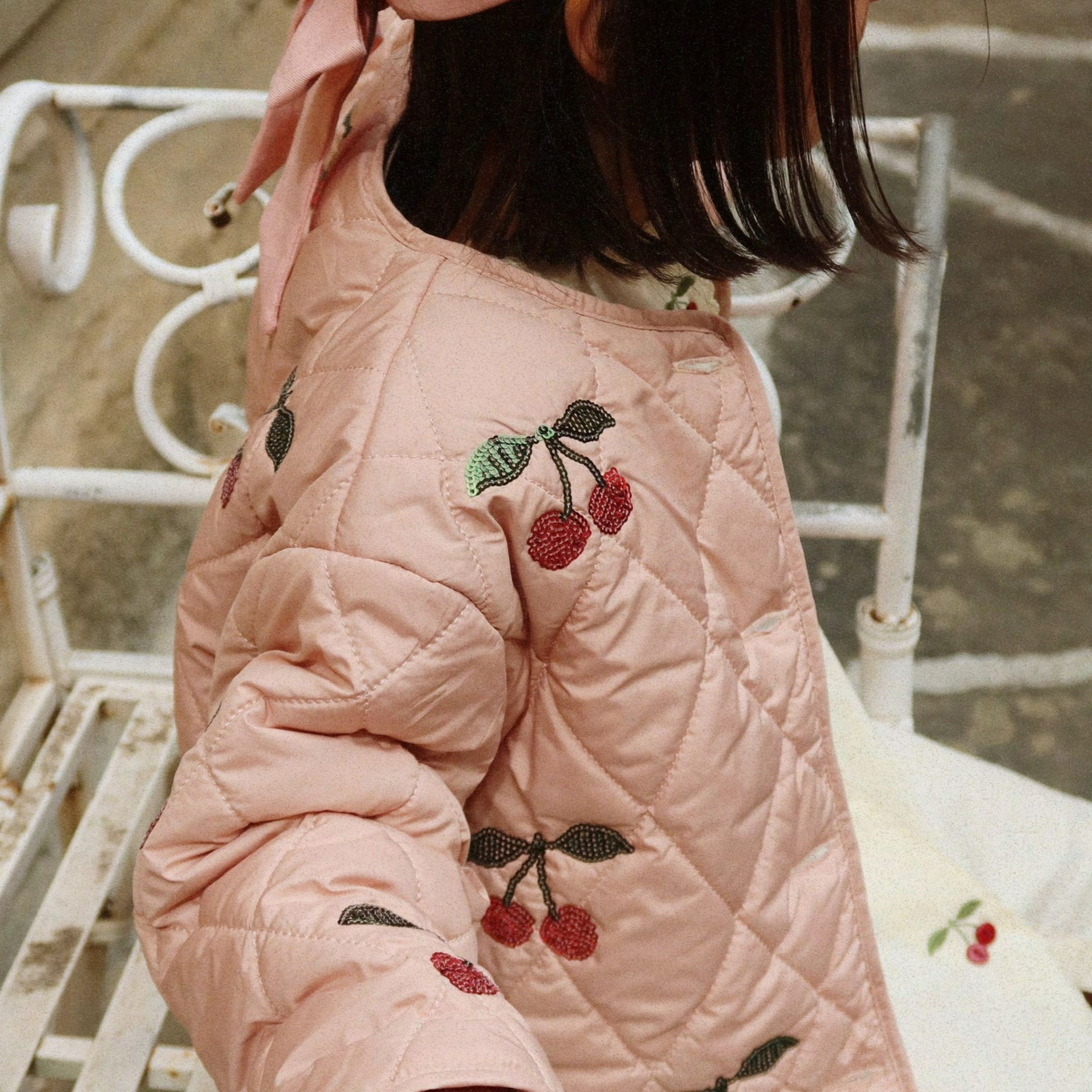 Βρεφικο μπουφάν καπιτονέ με κερασάκια παγιέτα Konges Slojd