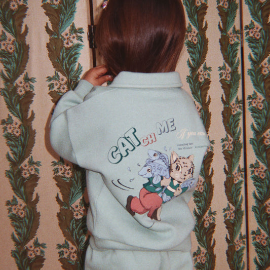 Βρεφικό polo φούτερ Lou με print γατάκι Granite Green Konges Slojd