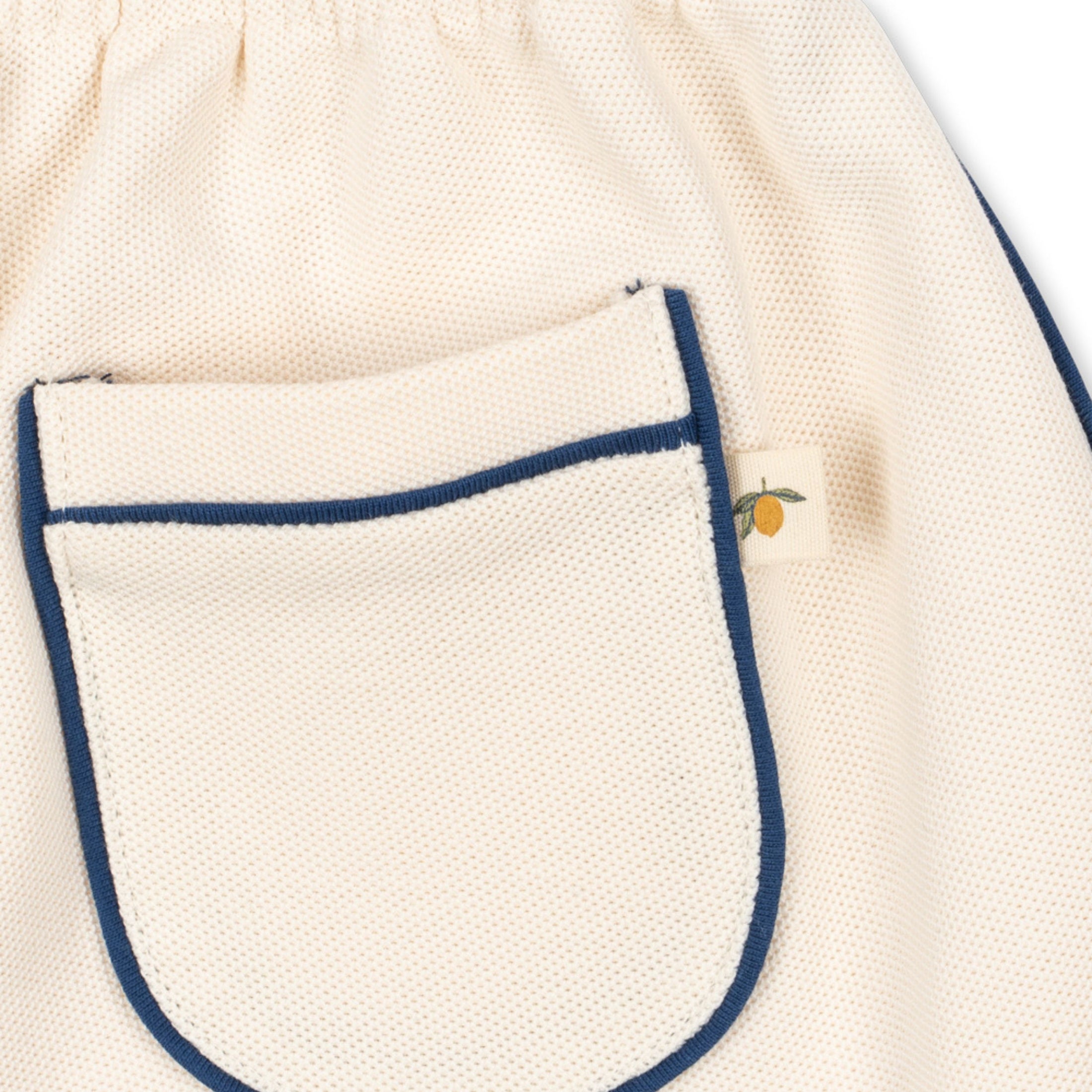 Βρεφικό σορτσς μπεζ με μπλε ρίγα Konges Slojd