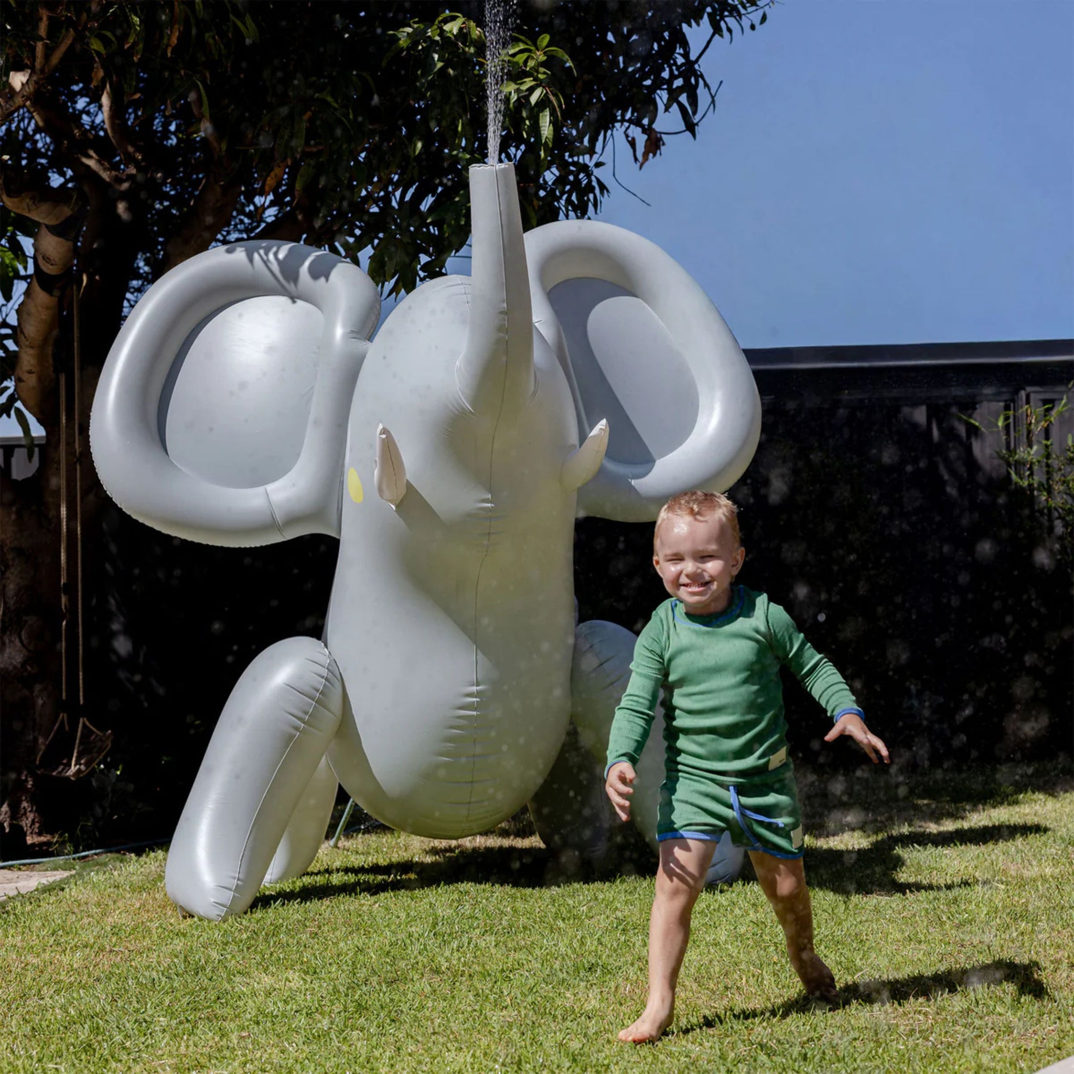 Παιδικό φουσκωτό ψεκαστήρας νερού Eli The Elephant Grey SunnyLife