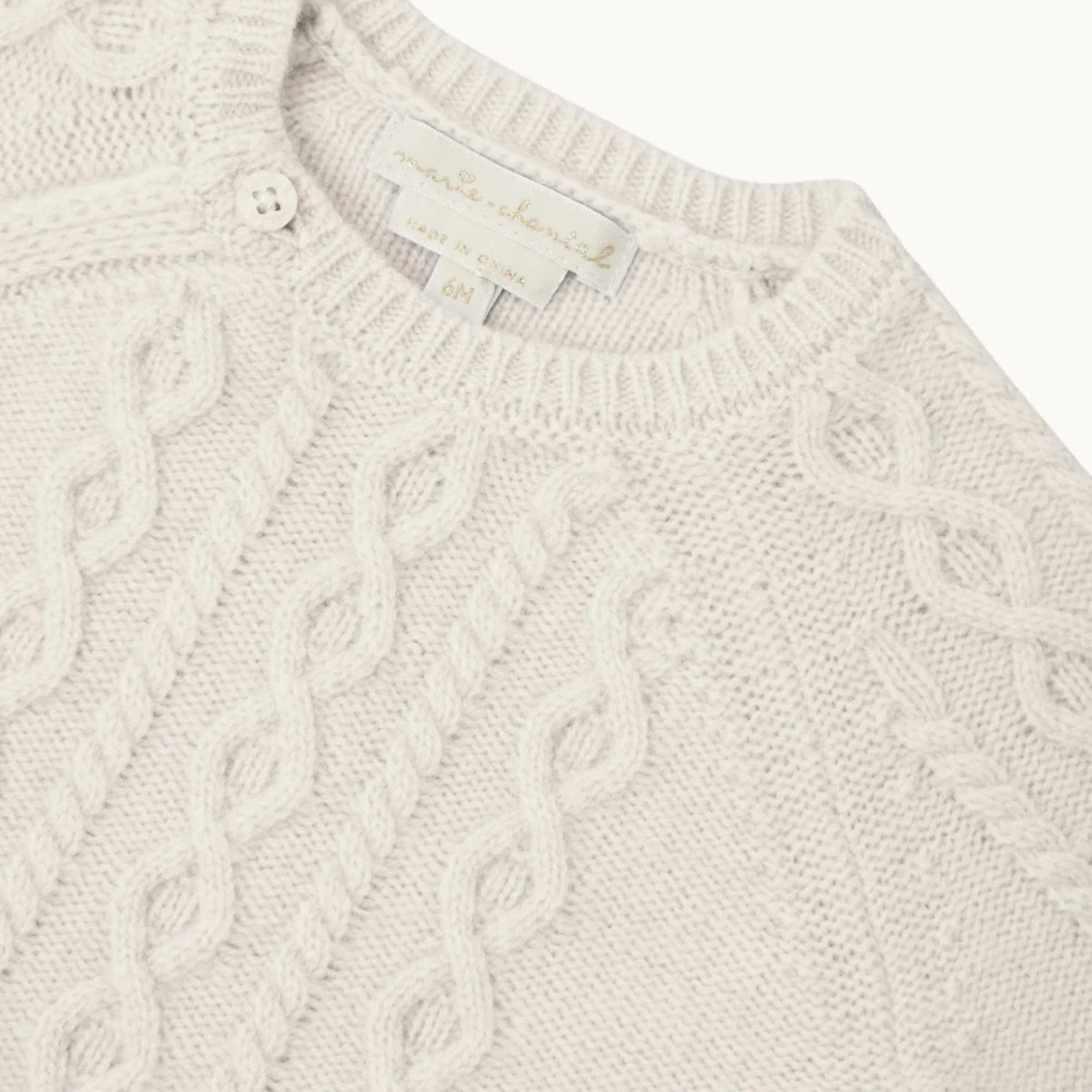 Βρεφικό σετ ζακέτα και κολάν Bowen Cable Knit Milky White Marie-Chantal